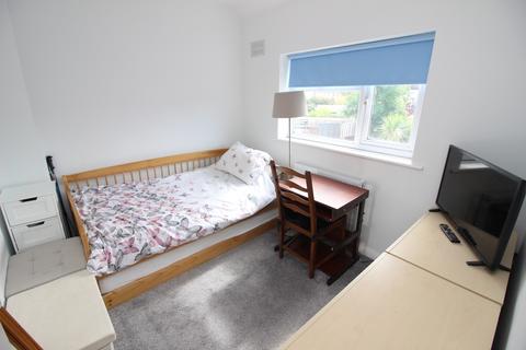 61 Buckland Way, Worcester Park, KT4 8NT