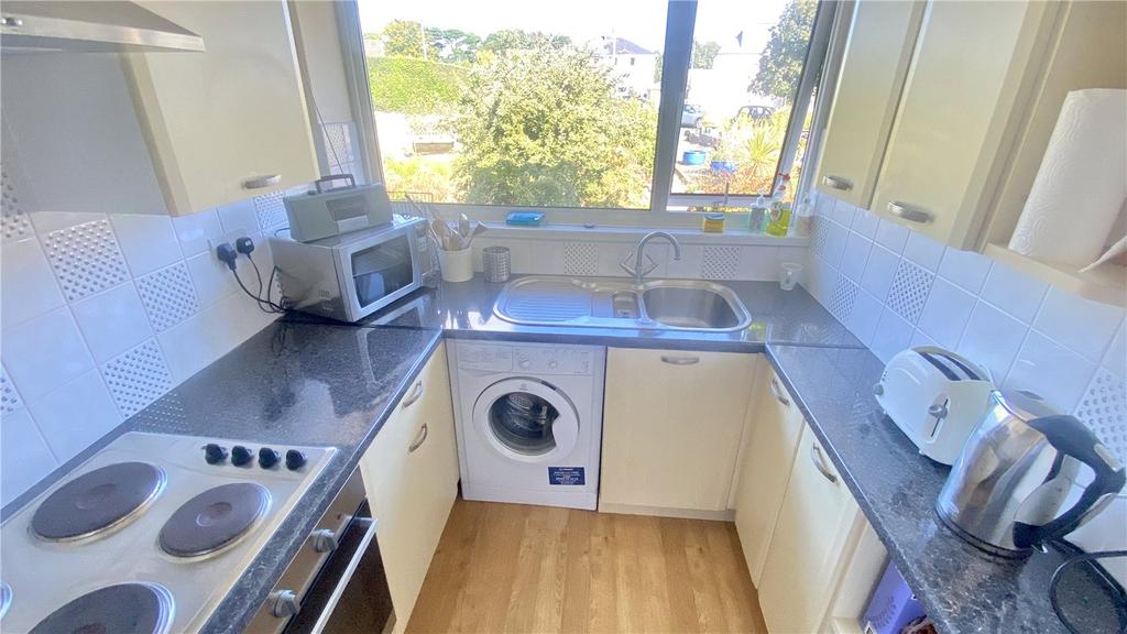 Churchfields, Dartmouth, Devon, TQ6 2 bed terraced house £299,950