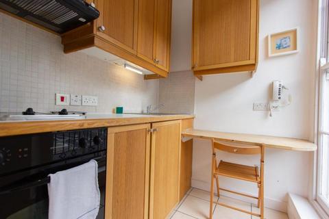 Studio to rent, North Gower Street, Euston, London NW1