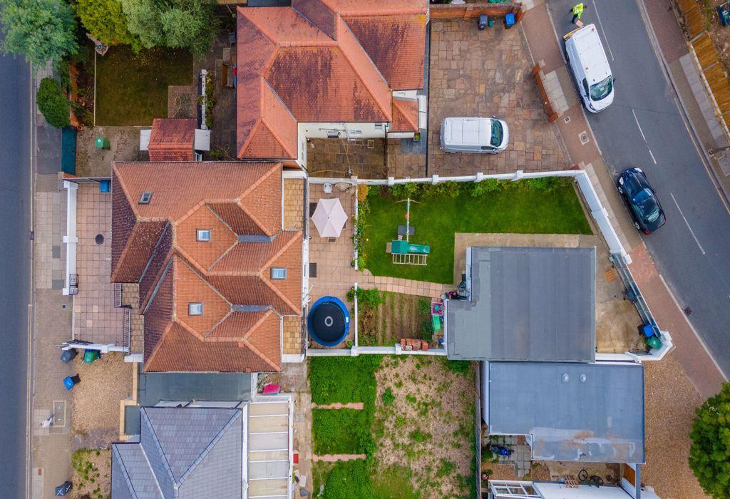 Kingsbury Road, Kingsbury 6 bed detached house for sale £1,400,000