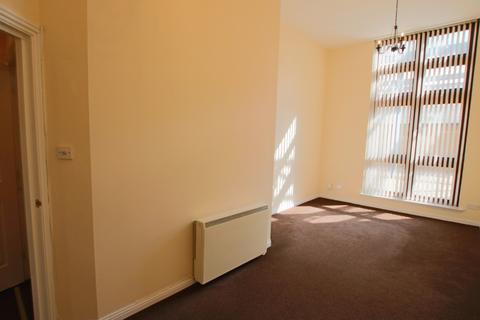 2 bedroom flat to rent - Methven Walk, Lochee East, Dundee, DD2