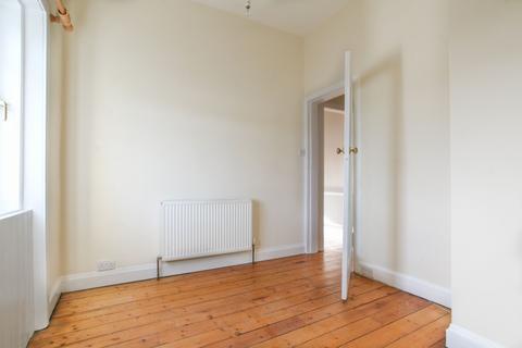 2 bedroom flat to rent, St John's Road, Corstorphine, Edinburgh, EH12