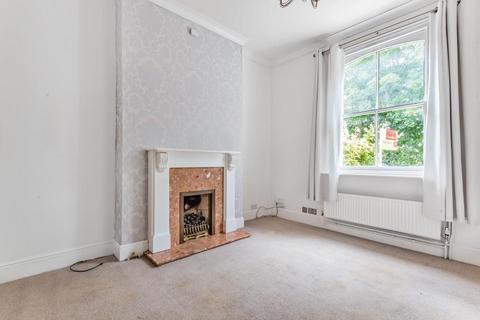 8 Phoenix Park Terrace, Basingstoke, RG21 5NQ