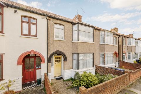 92 Deans Road, London, W7 3QB