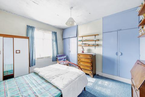 92 Deans Road, London, W7 3QB