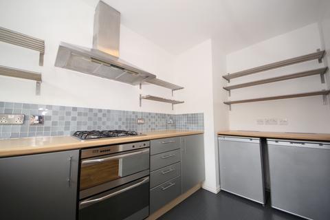 2 bedroom flat to rent, The Ridgeway, Enfield EN2