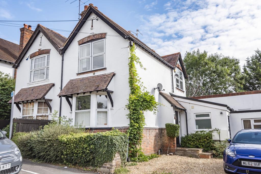 High Buckinghamshire, HP13 3 bed semidetached house for sale