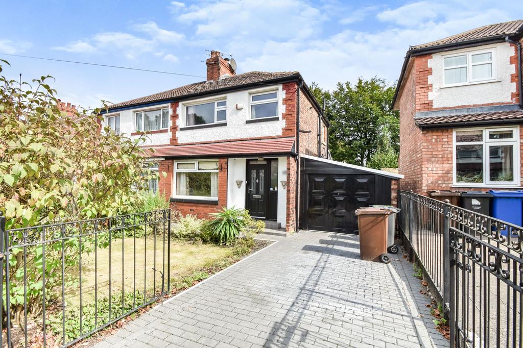 Ludlow Avenue, Whitefield, M45 3 bed semidetached house £295,000