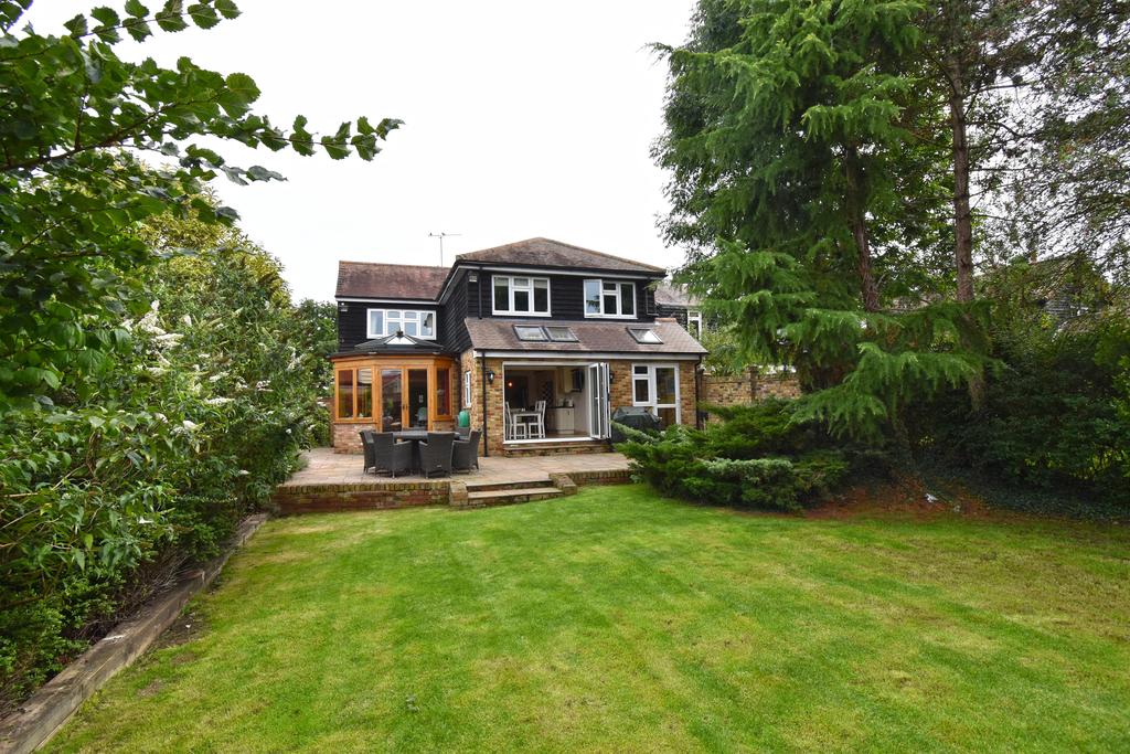 Bumbles Green Lane, Nazeing EN9 4 bed detached house for sale £1,125,000
