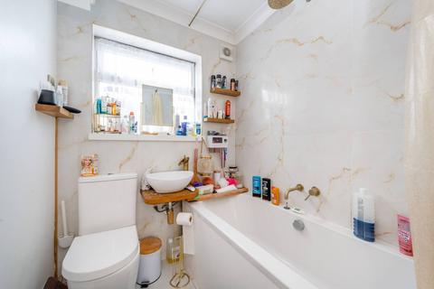53 Hornbeam Crescent, Brentford, TW8 8NE