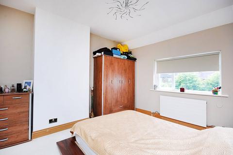53 Hornbeam Crescent, Brentford, TW8 8NE