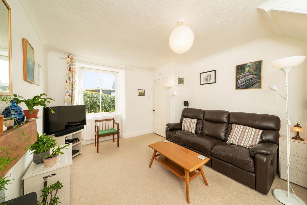 Jubilee Crescent, Newton of Falkland... 2 bed cottage £195,000