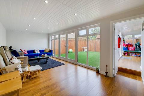 5 bedroom detached house for sale - Merrion Avenue, Stanmore, HA7