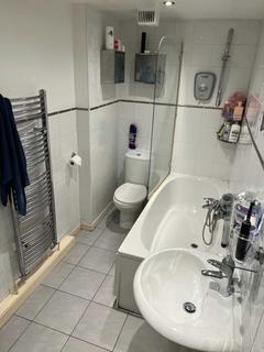 35a Mill Hill Road, London, W3 8JE