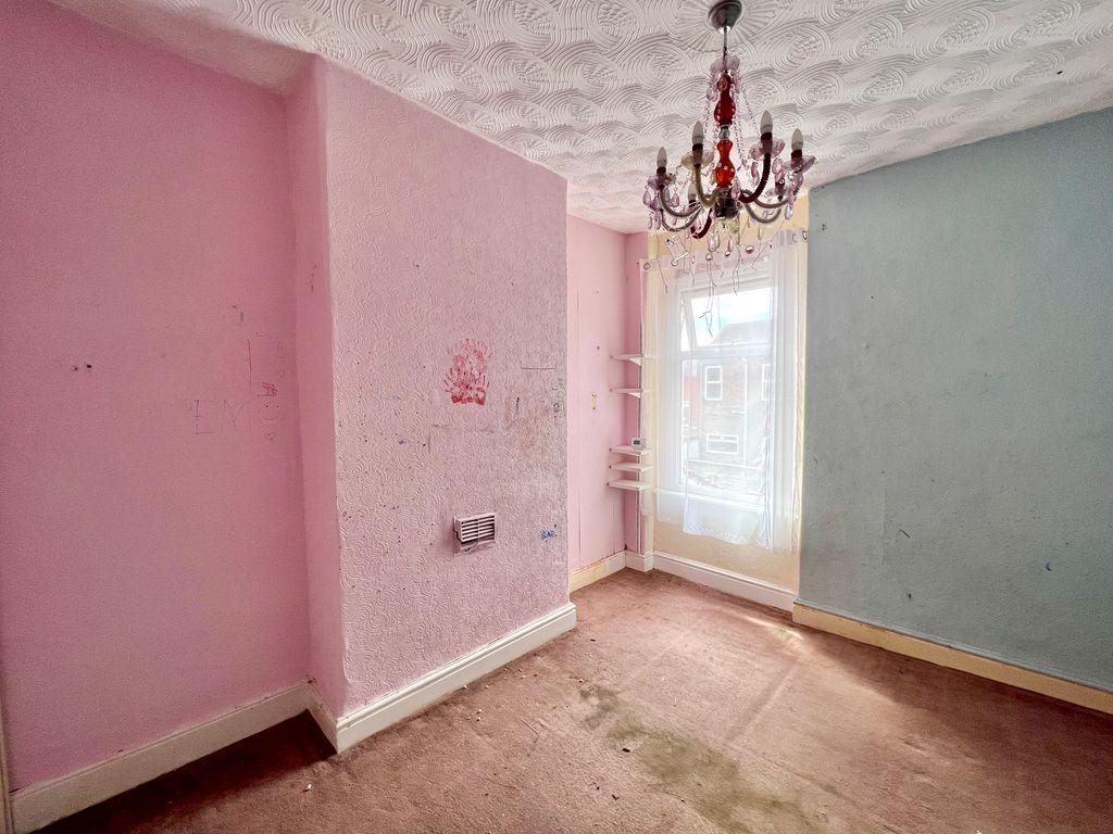 Bedroom 2 (Double)