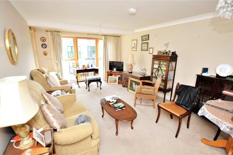 2 bedroom apartment for sale - Lealands Drive, Uckfield, East Sussex, TN22