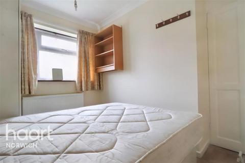 1 bedroom in a house share to rent - Wenman Court