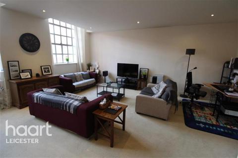 2 bedroom flat to rent, St Georges Mill