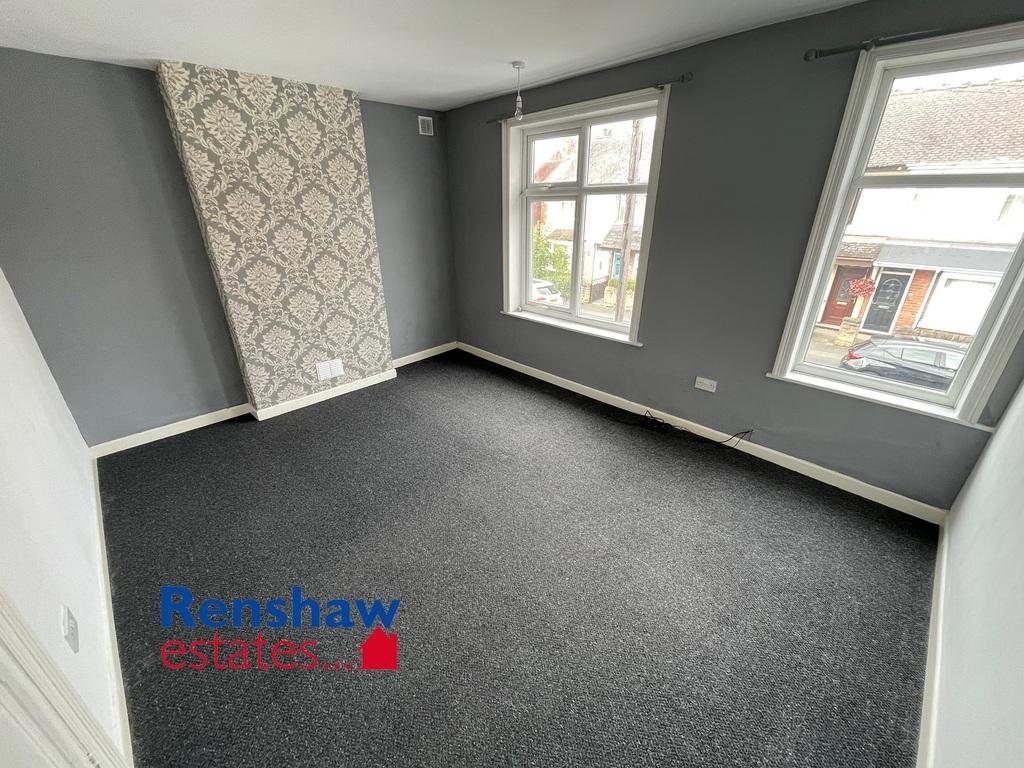 Whitworth Road, Ilkeston, Derbyshire 3 bed end of terrace house £750