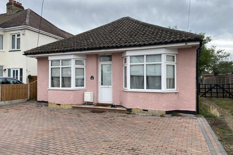 3 bedroom bungalow for sale - Rochford