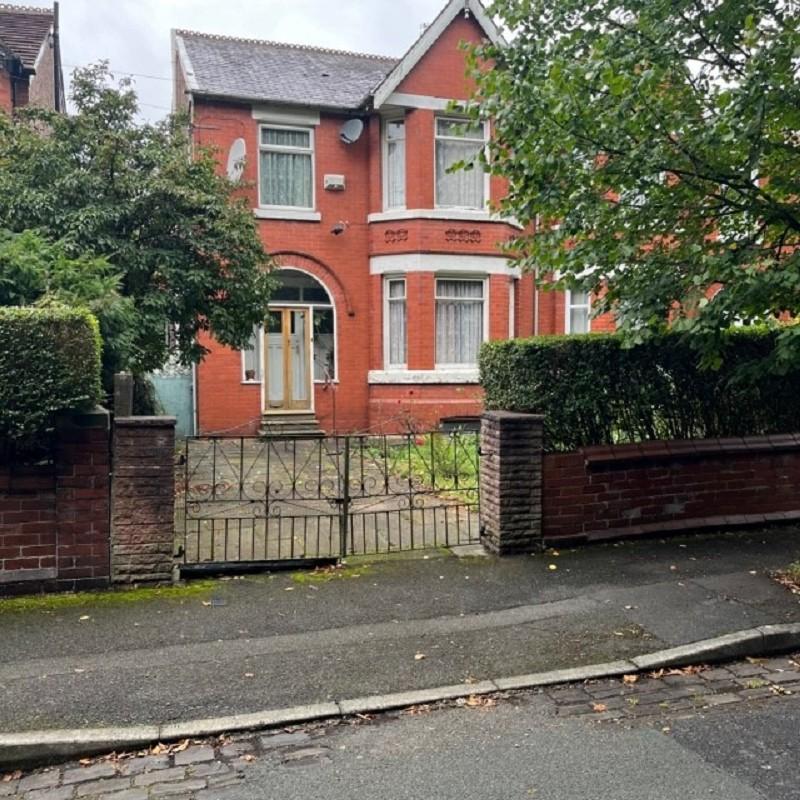 Burford Avenue, Whalley Range, Manchester. M16 8HE 4 bed semidetached
