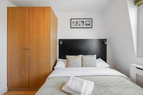 Studio to rent, North Gower Street, Euston, London, NW1