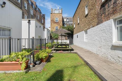 Studio to rent, North Gower Street, Euston, London, NW1