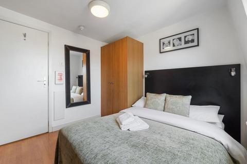 Studio to rent, North Gower Street, Euston, London, NW1