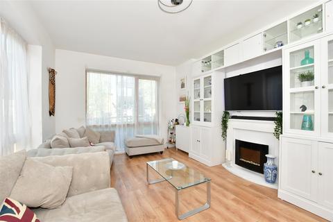 3 Nuthatch Drive, Newhall, Harlow, CM17 9GE