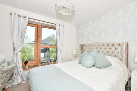 3 Nuthatch Drive, Newhall, Harlow, CM17 9GE