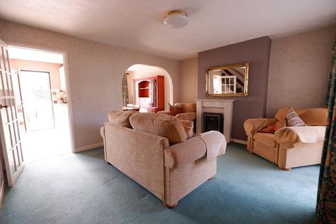 3 bedroom terraced house for sale - 20 Denys Close, Dinas Powys, The Vale Of Glamorgan. CF64 4JR