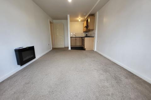 2 bedroom flat for sale, Fairfield Place, Winlaton, Blaydon-on-Tyne, Newcastle, NE21 5QF