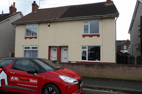 3 bedroom semi-detached house to rent, Chadwick Road,Bentley,Doncaster, DN5