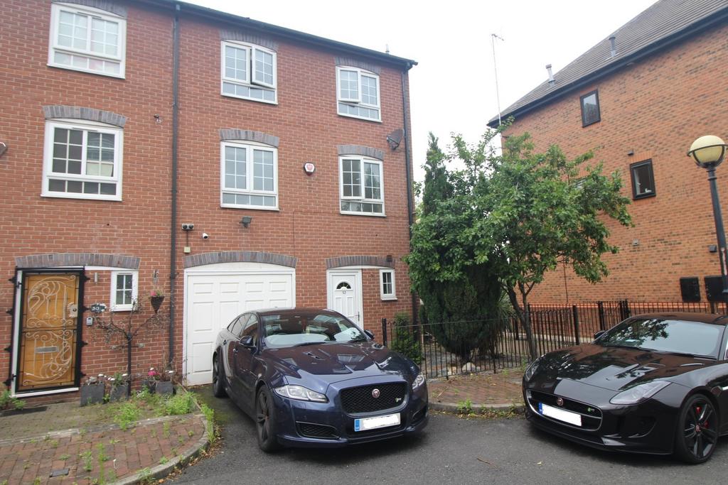 Merchants Quay, Salford Quays... 4 bed townhouse £525,000