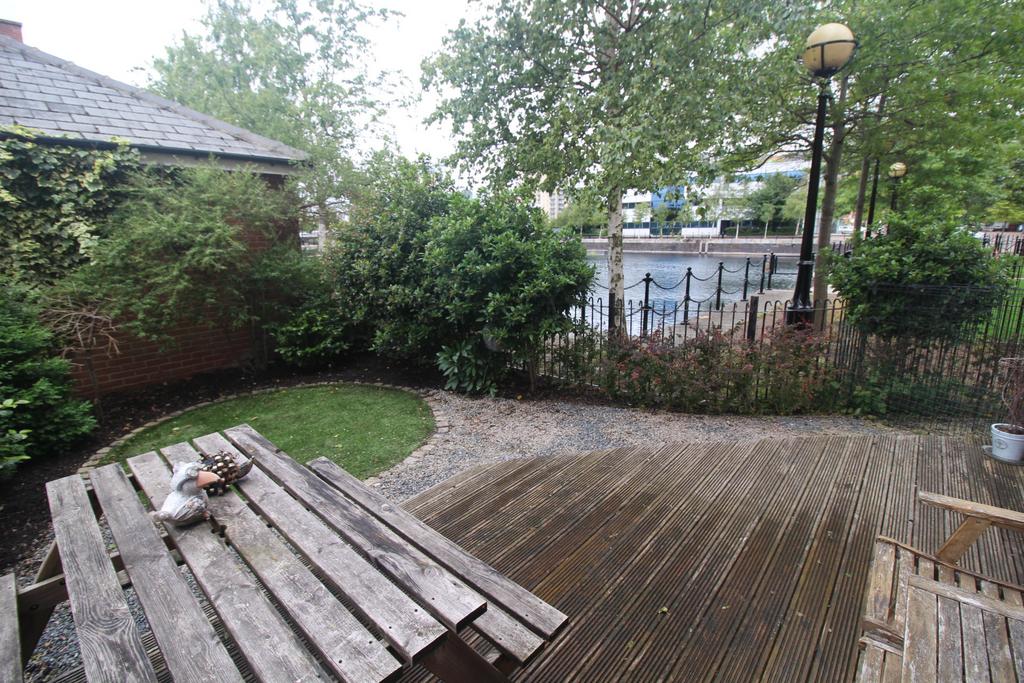 Merchants Quay, Salford Quays... 4 bed townhouse £525,000