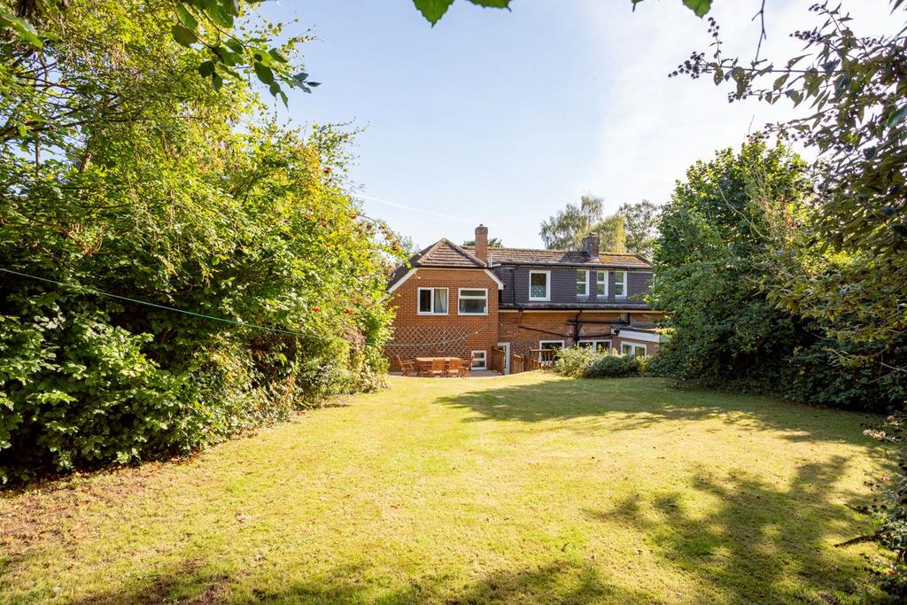 Netheredge Drive, Knaresborough 5 bed detached house for sale £675,000