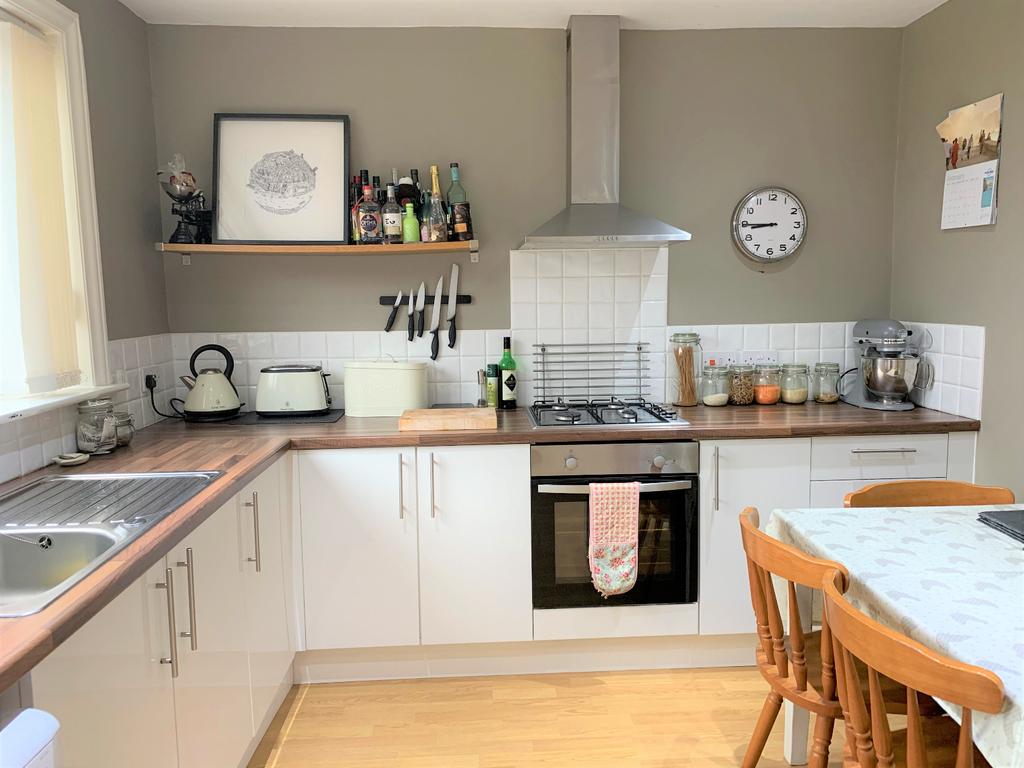 Sandhurst Road,Rainhill,Rainhill,L35 8NG 2 bed end of terrace house £