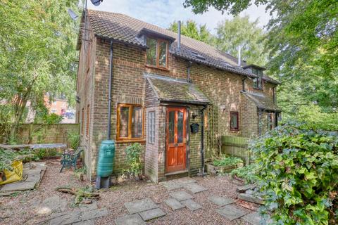 14 Bracken Bank, Lychpit, Basingstoke, RG24 8TQ