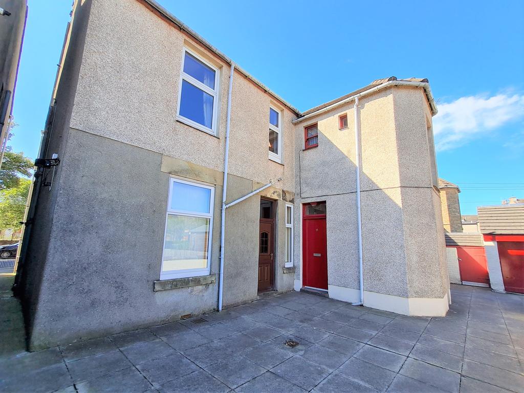 Flat 2, 11 Stanley Road, SALTCOATS... 2 bed flat £68,000