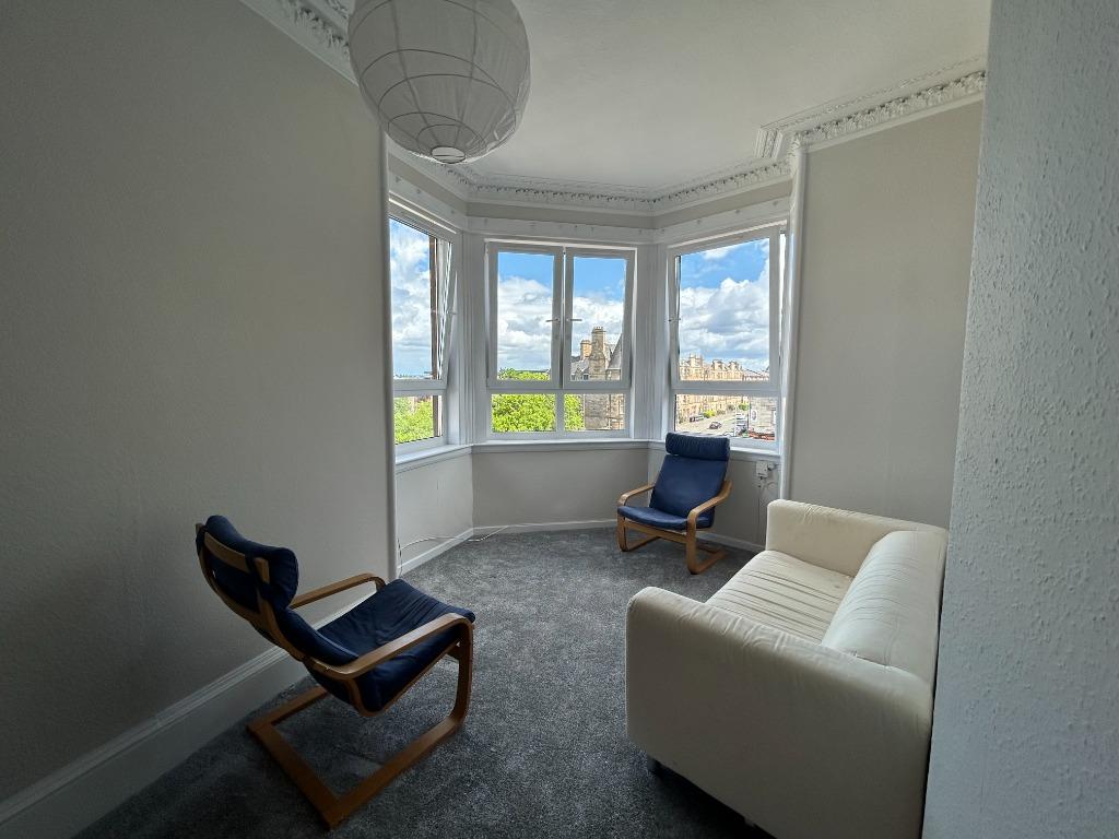 Appin Terrace, Slateford, Edinburgh, EH14 3 bed flat £2,160 pcm (£498 pw)