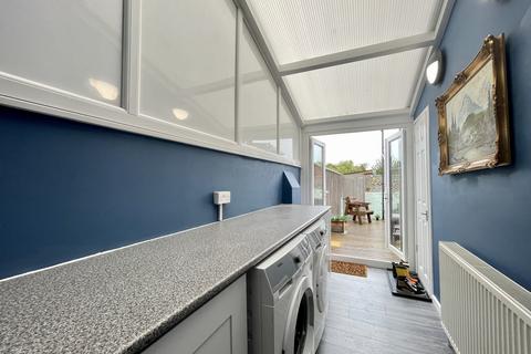 114 Buddle Lane, Exeter, EX4 1JL