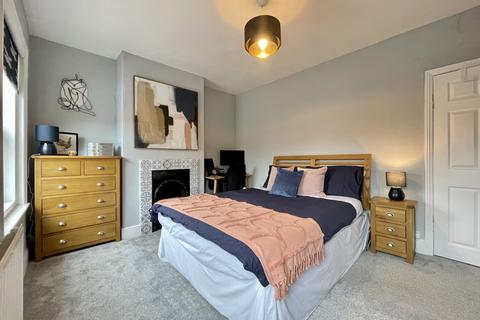 114 Buddle Lane, Exeter, EX4 1JL