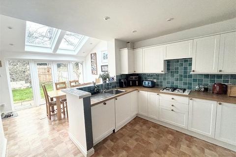 undefined, Higher Shapter Close, Topsham