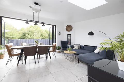 9 Burnbrae Crescent, Bonnyrigg, EH19 3FQ
