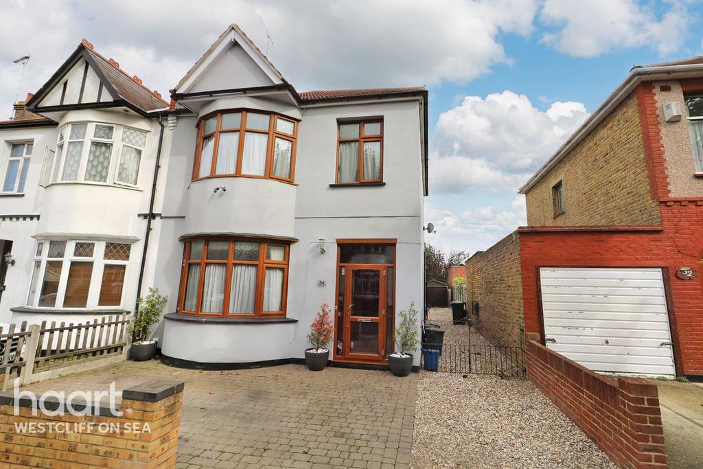 Westbury Road, SOUTHENDONSEA 3 bed semidetached house £400,000