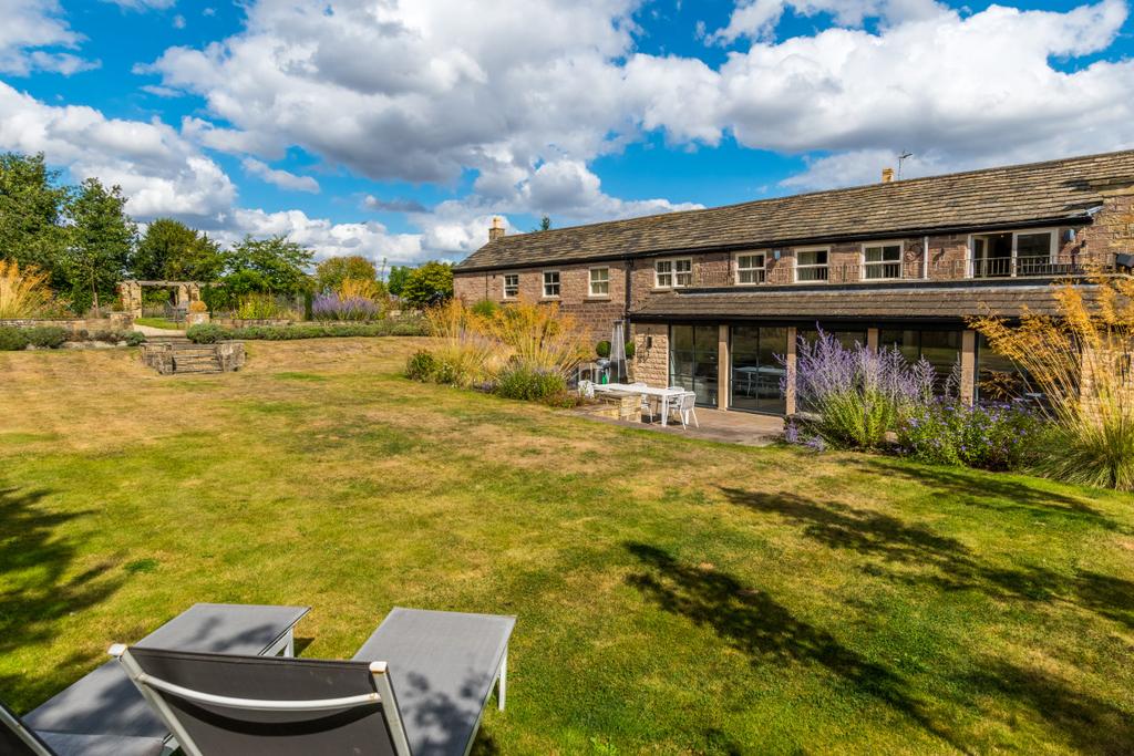 Crackhill Farm, Main Street, Sicklinghall, Wetherby, LS22 4BD 5 bed