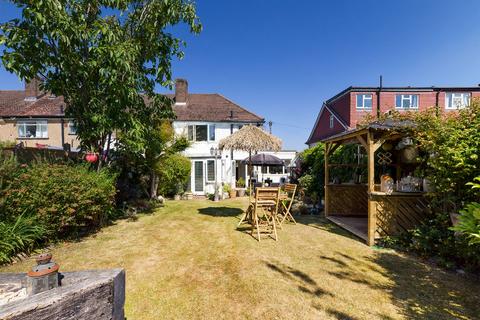 12 Benhurst Gardens, South Croydon, CR2 8NS