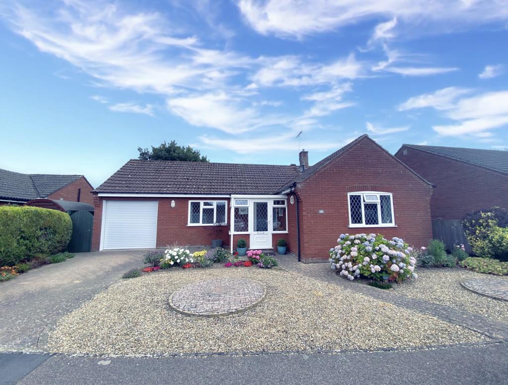 Meadow Close, Holt, Norfolk 2 bed detached bungalow £399,950