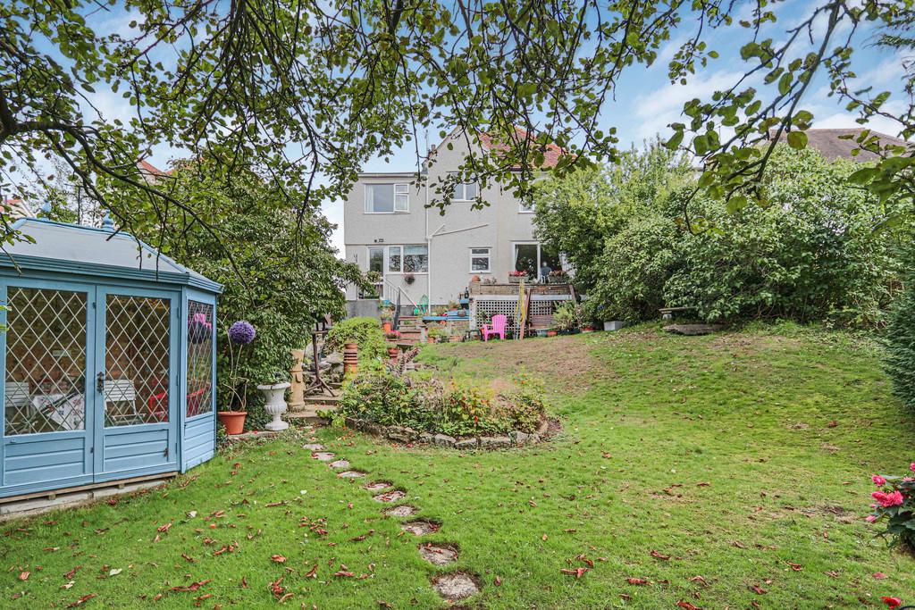 Bradmore Way, Coulsdon 5 bed detached house £795,000