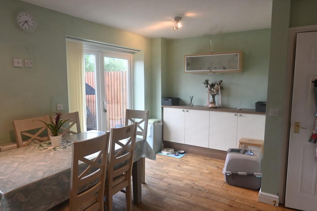 Maes Dewi Pritchard, Brackla... 4 bed townhouse £995 pcm (£230 pw)